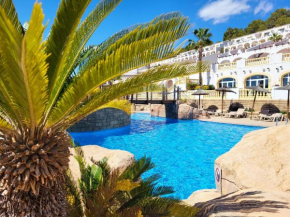Casa Sunrise - Costa Blanca House with Rooftop, Swimming Pools and Panoramic Sea and Calpe views